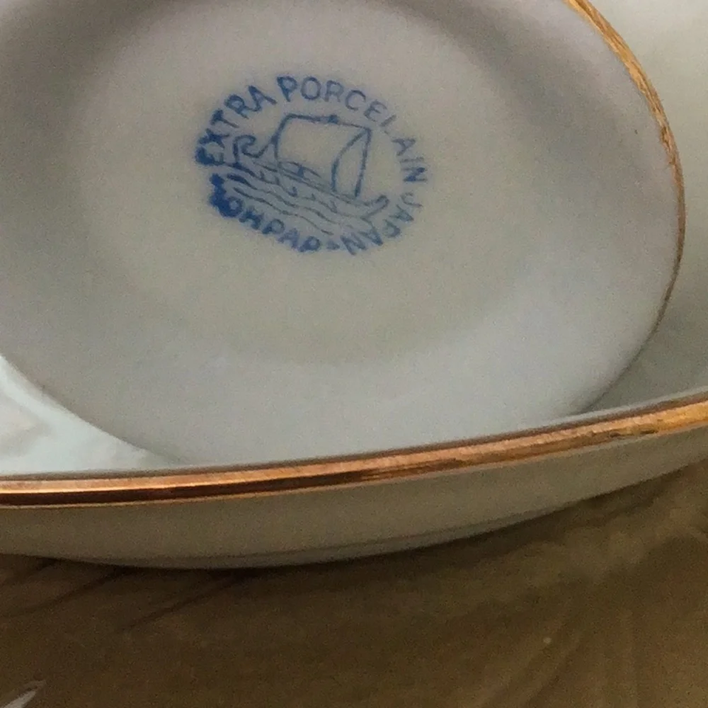 GOLD TRIM VINTAGE 1957 CHERRY CHINA MADE IN JAPAN 16 PIECES AUTHENTIC - Picture 6 of 13